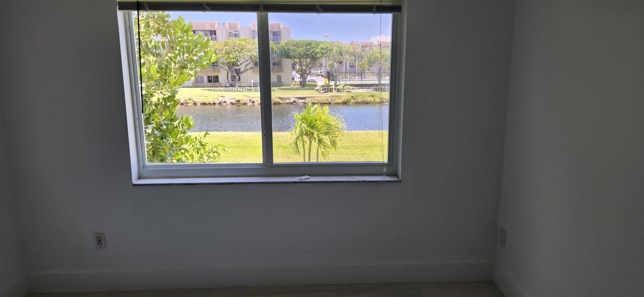 Building Photo - 7805 Camino Real