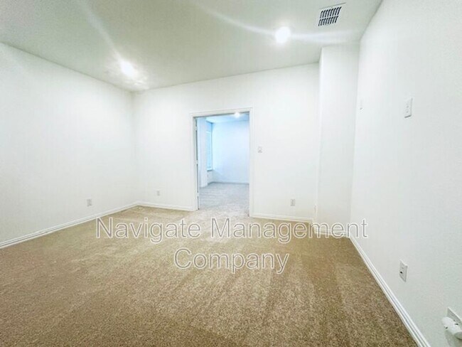 Building Photo - 8212 Buttonwood Wy