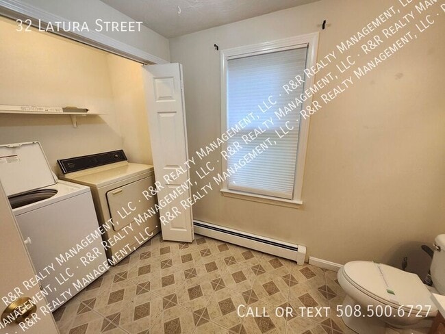 Building Photo - 32 Latura St