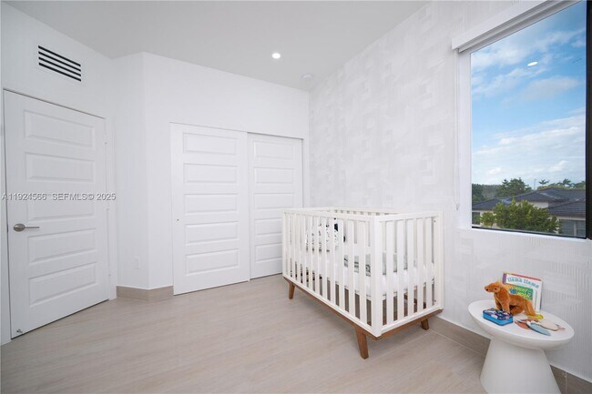 Building Photo - 8842 NW 161st Terrace