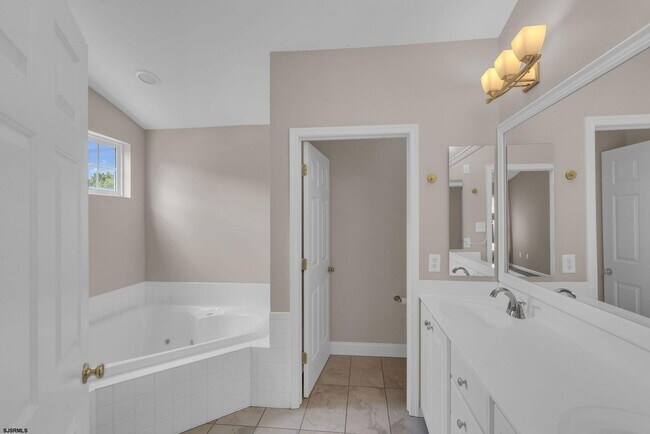 Building Photo - 120 Trotter Road