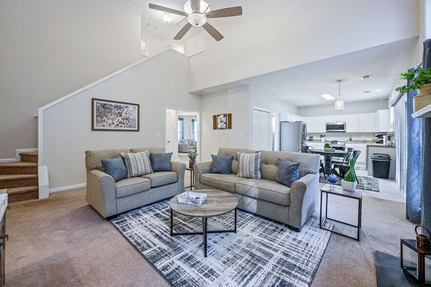 Building Photo - 523 Mullein Trace
