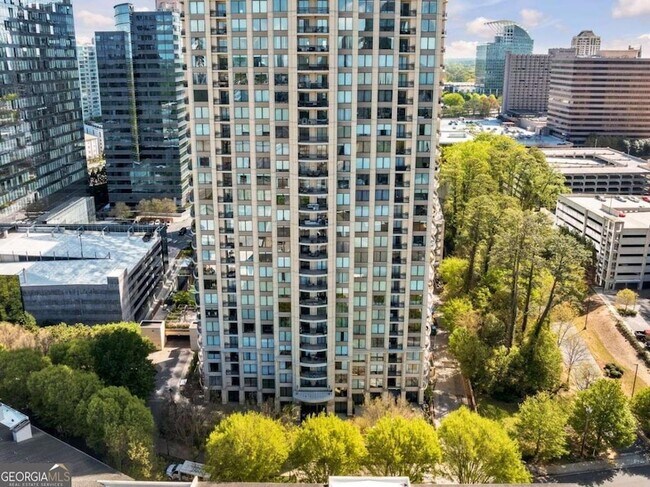 Building Photo - 3445 N Stratford Rd NE