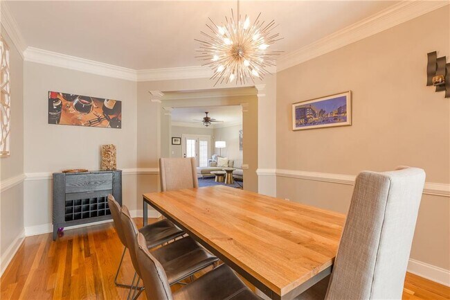 Building Photo - 2556 Oglethorpe Cir NE