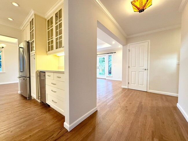 Building Photo - Beautifully Renovated Silicon Valley Home ...