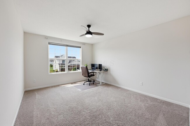Building Photo - 637 Bald Eagle Dr