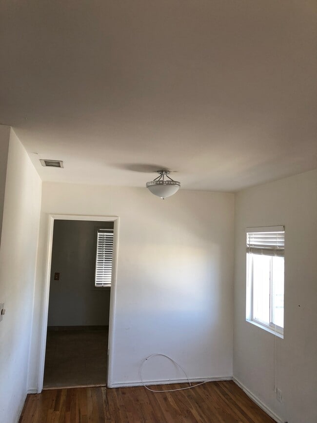 Building Photo - 5551 Costello Ave