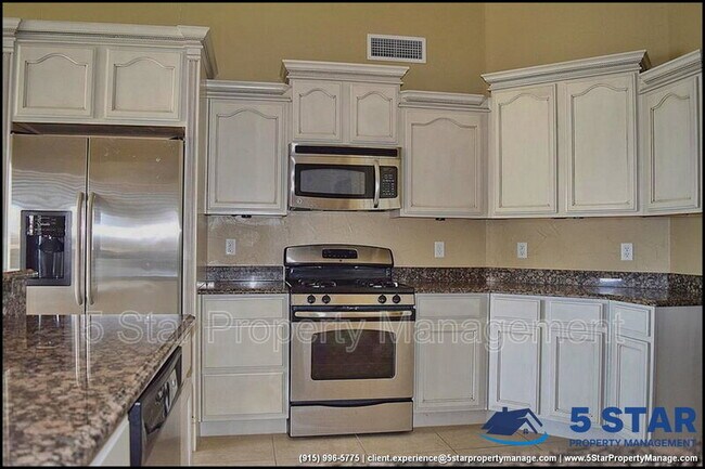 Building Photo - 14016 Rainbow Point Dr