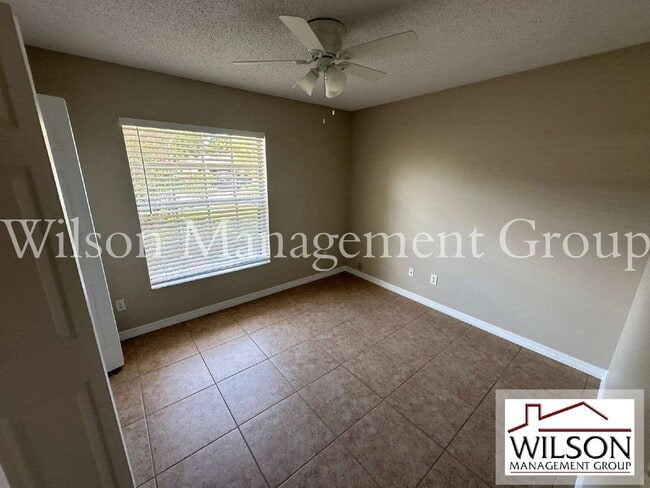 Building Photo - 660 Marlene Dr