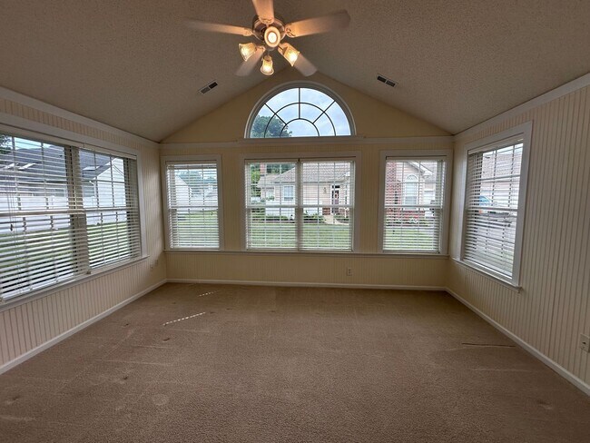 Building Photo - Call Amanda Tate at (757)289-6810 for more information