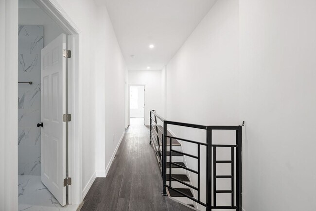 Building Photo - 2844 N 24th St