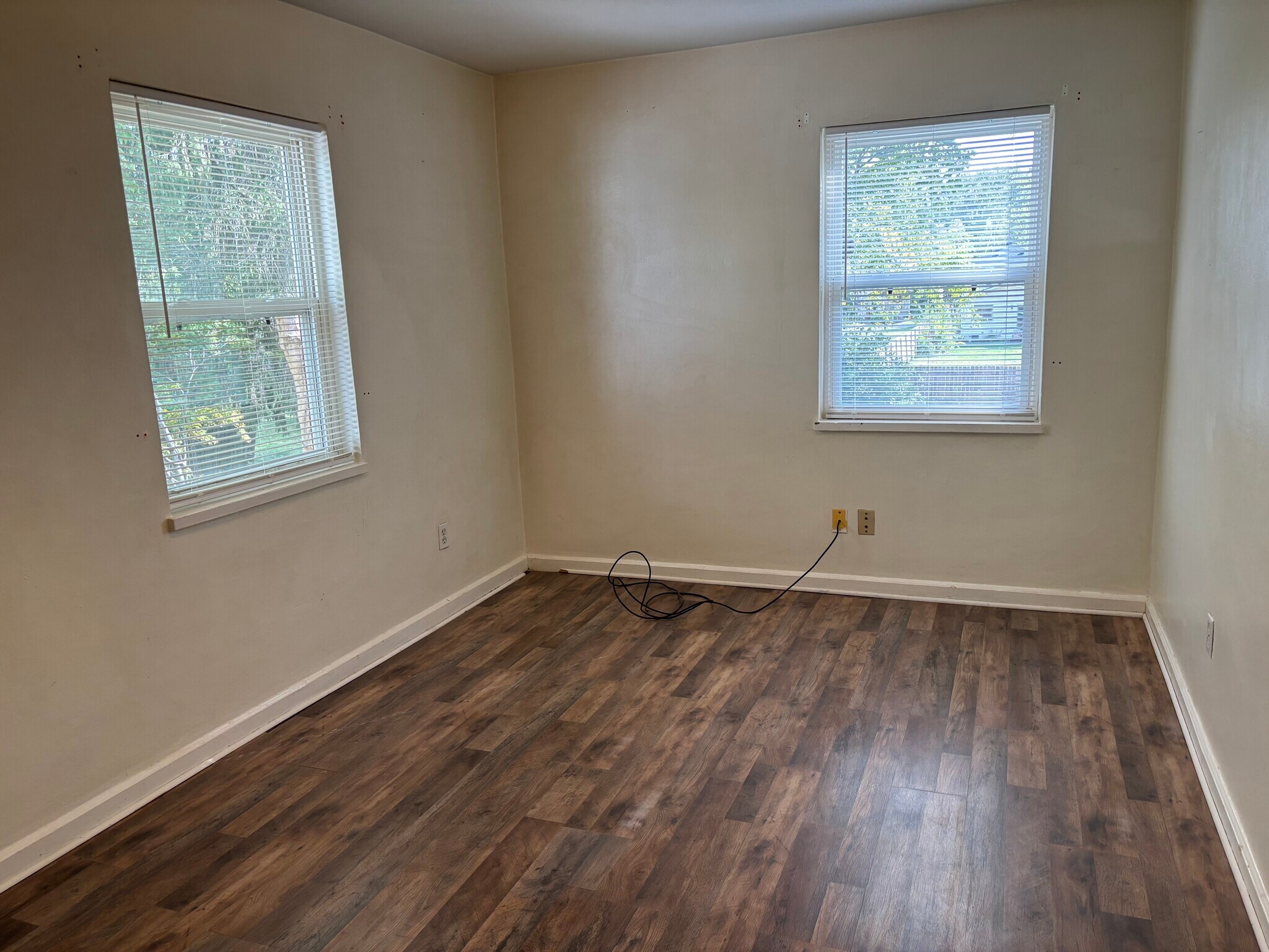 Building Photo - 506 Morse Ave