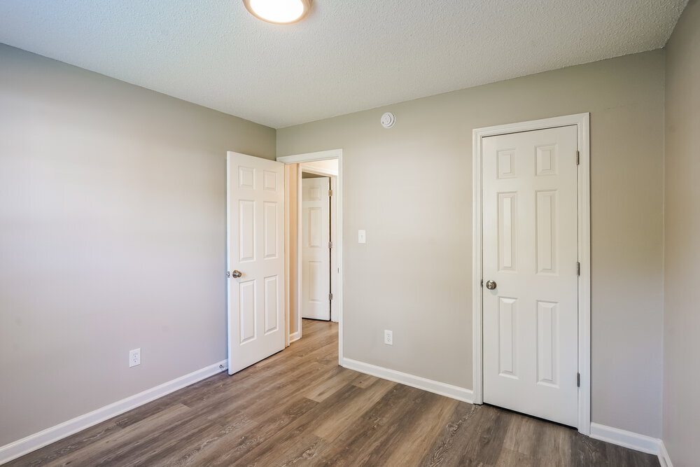 Building Photo - 3944 Rock Creek Dr