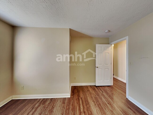 Building Photo - 1073 Ivoryhill Dr