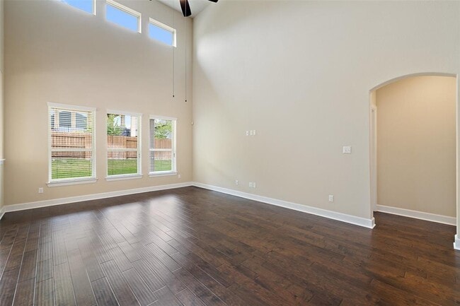 Building Photo - 14920 Cabrillo Way