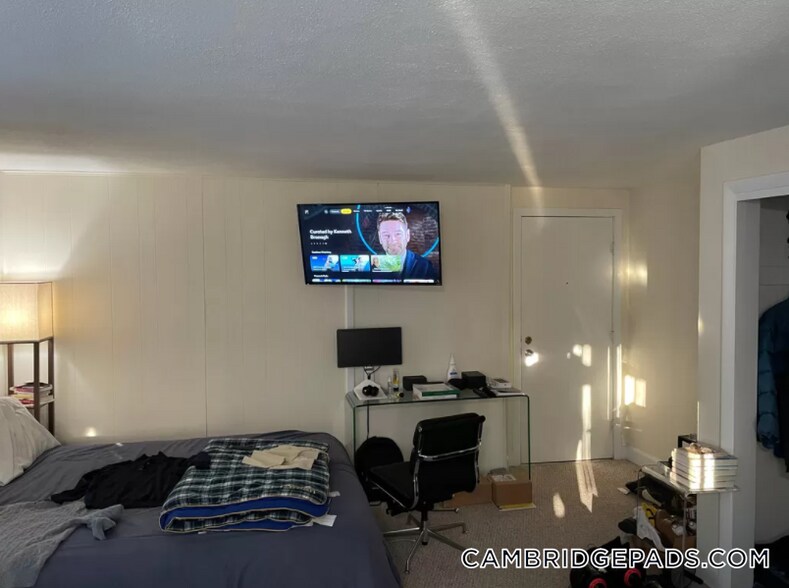 Building Photo - 9 Chester St