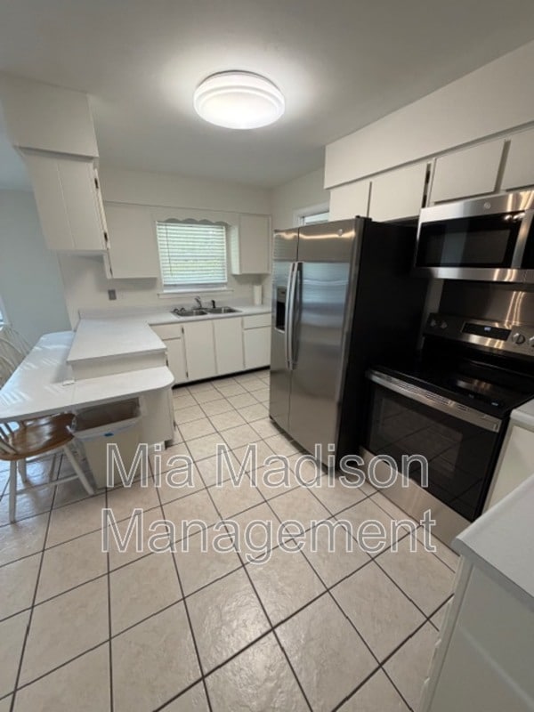 Building Photo - 112 Jacquelyn Dr