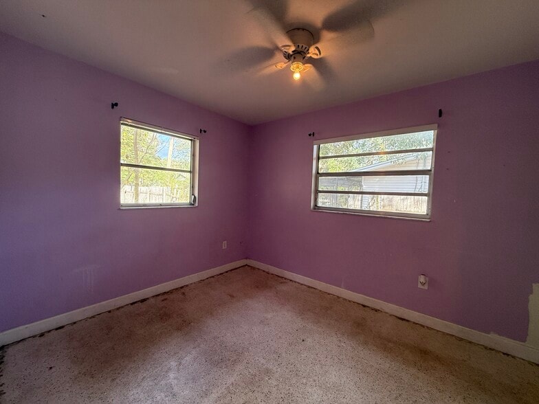 Building Photo - 6733 Fern Cir