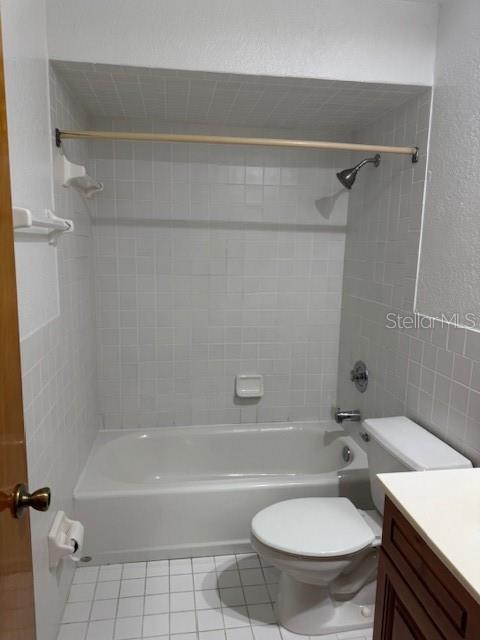 Building Photo - 1095 San Cristobal Ave