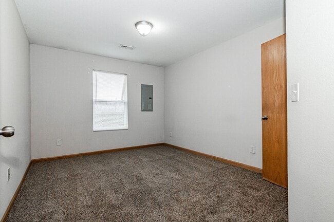 Building Photo - Please View 3D Virtual Walk-Through Before...