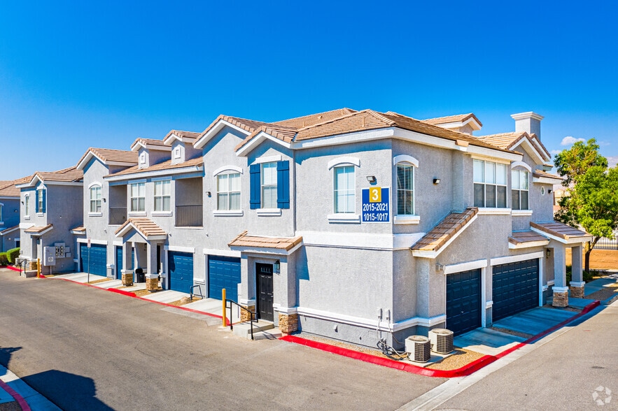 Building Photo - The Willows at Town Center