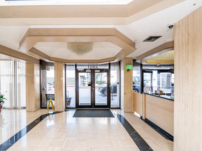 Building Photo - 2401 S Ocean Dr