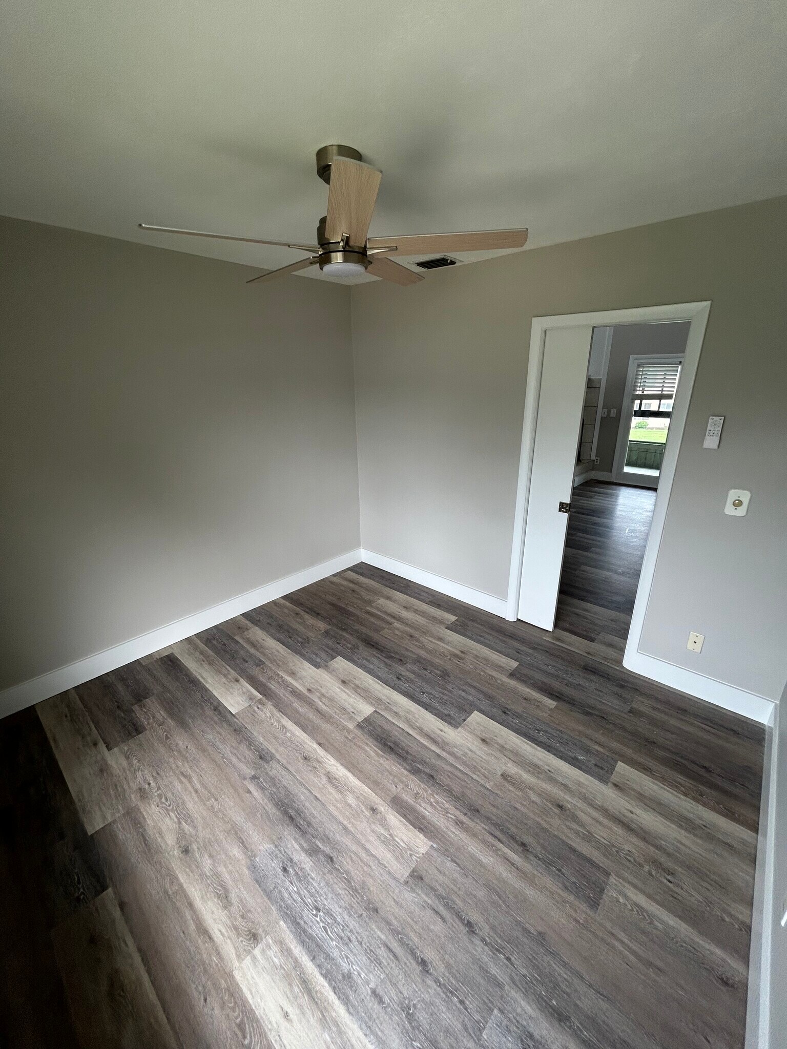 Building Photo - 114 Blue Heron Dr