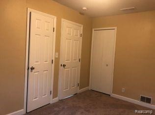 Building Photo - 3149 Frankton Dr