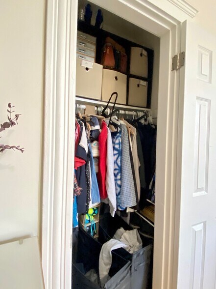 Building Photo - 1860 Commonwealth Ave