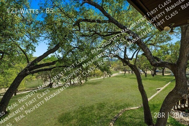 Building Photo - 421 Watts-B5