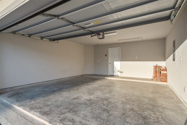 Building Photo - 17435 Vino Vines Ln