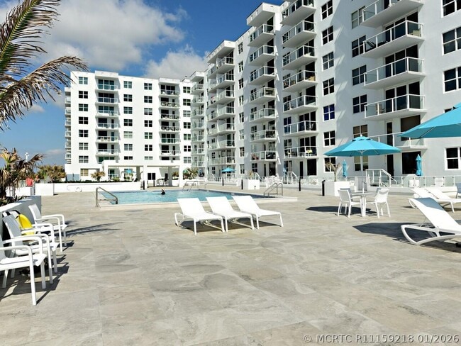 Building Photo - 3450 S Ocean Blvd