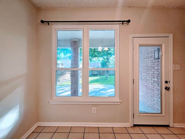 Building Photo - 3705 Golden Aspen Dr