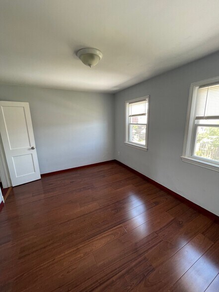 Building Photo - 6436 Hartwait St