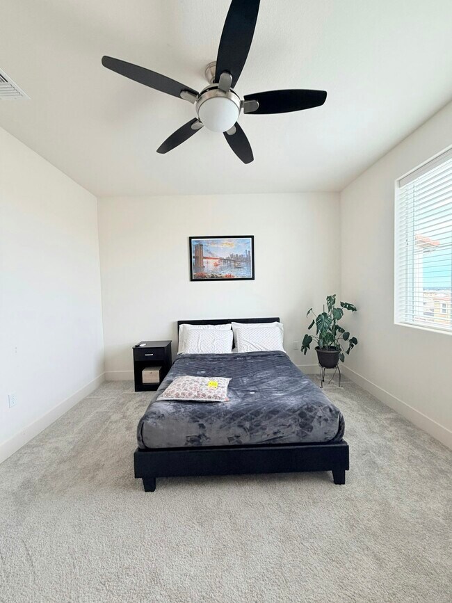 Building Photo - 6734 Ishan St