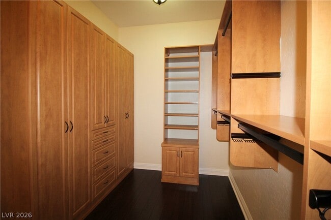 Building Photo - 2812 Sisteron Ct