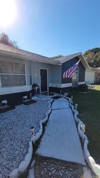 Building Photo - 564 W Central Ave