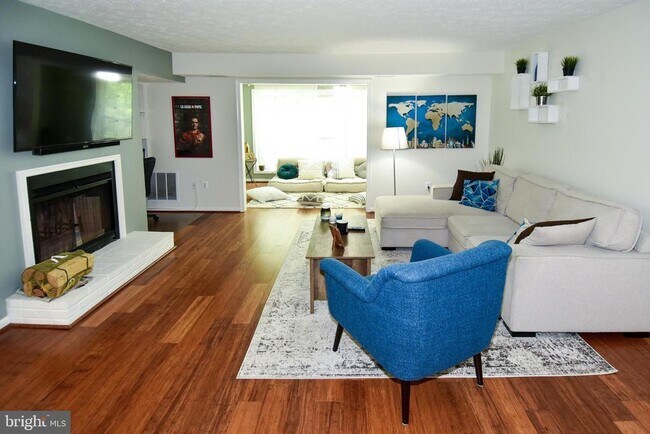 Building Photo - 12040 Cardamom Dr
