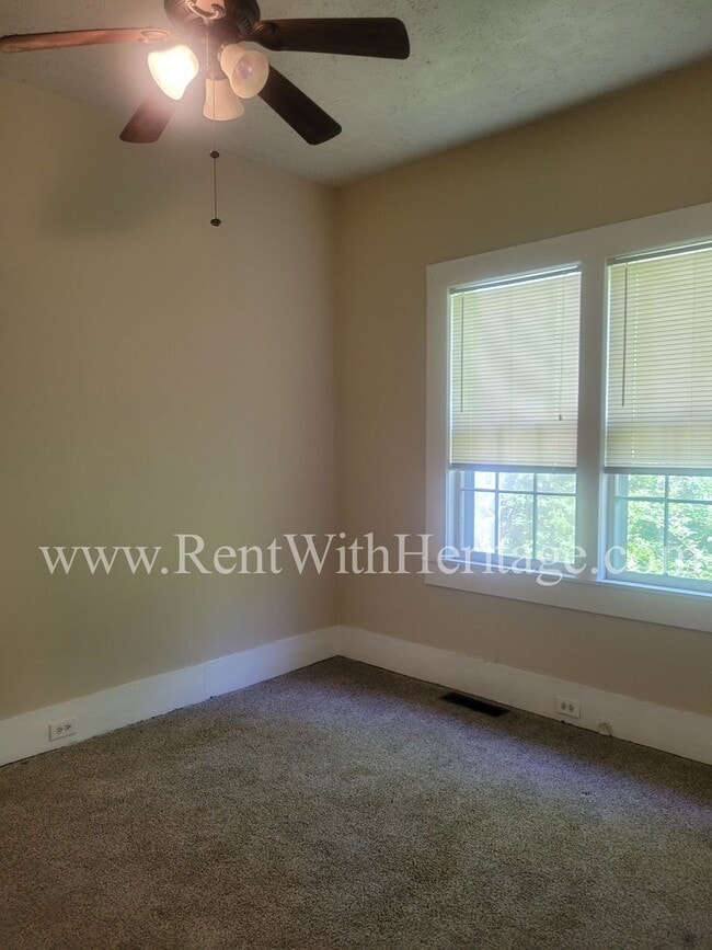Building Photo - ENJOY THE PRESTIGE OF THIS CHARMING HOME I...