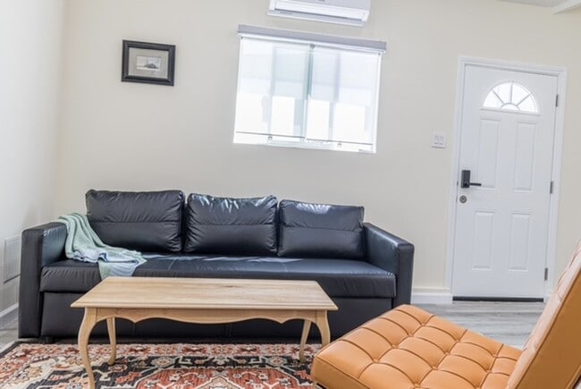 Building Photo - Newly Renovated Guest House Studio in Granada Hills - Utilities & wifi included!