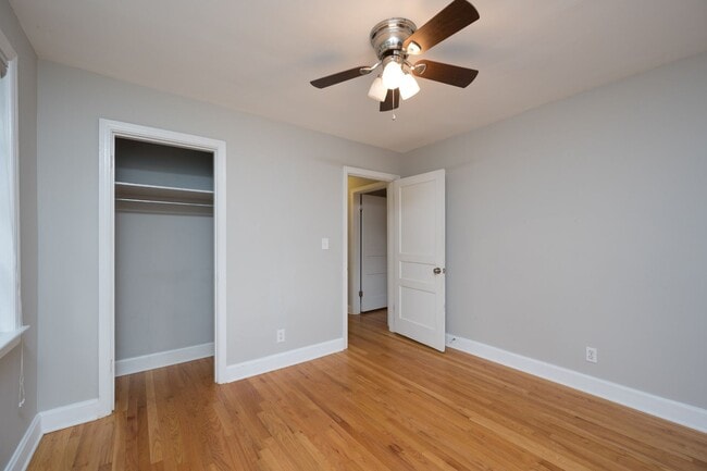 Building Photo - **UPDATED 3-BEDROOM DUPLEX WITH ATTACHED G...