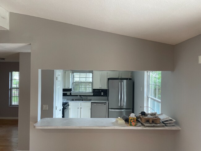 Building Photo - 3706 Sanctuary Way N