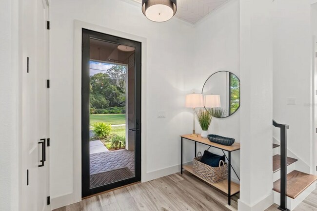 Building Photo - 726 Ellwood Ave