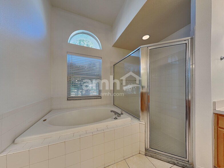 Building Photo - 1531 Kish Blvd