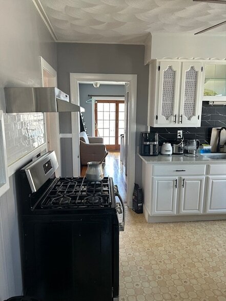 Building Photo - 91 Pomona St