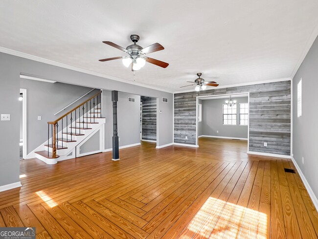 Building Photo - 410 Invector Ct