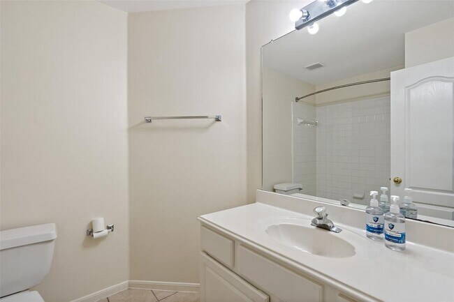 Building Photo - 11214 Amaranth Ln