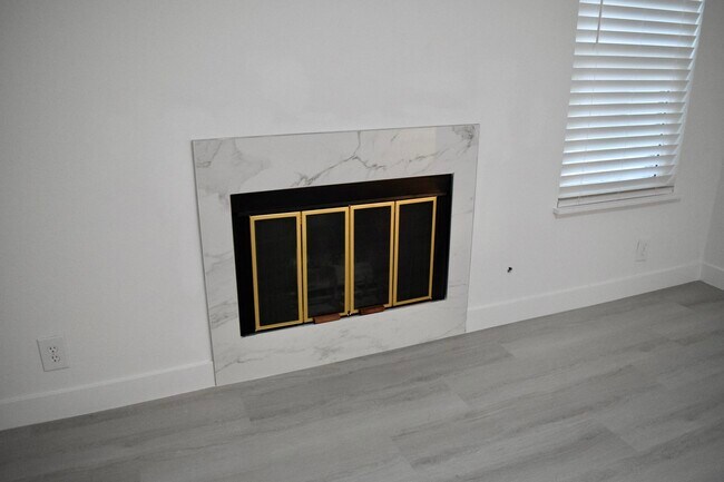 Building Photo - 45612 Kristen Ct