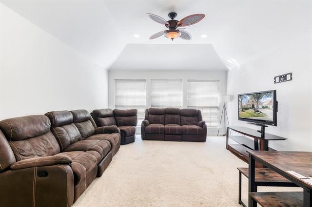 Building Photo - 6965 Shoreview Dr