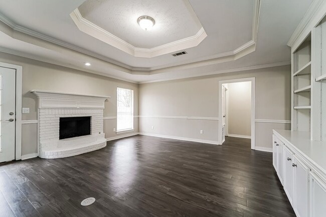Building Photo - 107 Whitewood Ln